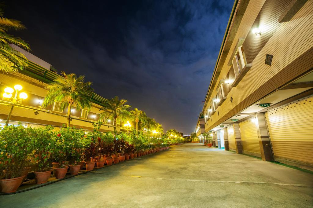 Mesasa Garden Motel Hualien stad Exteriör bild