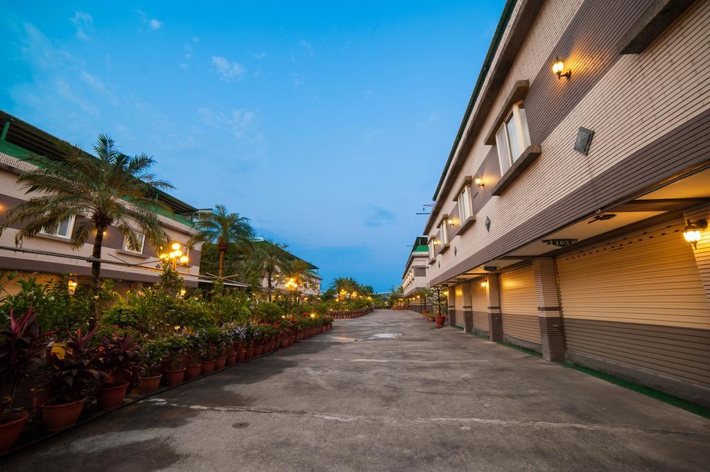Mesasa Garden Motel Hualien stad Exteriör bild
