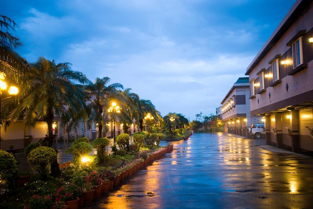 Mesasa Garden Motel Hualien stad Exteriör bild