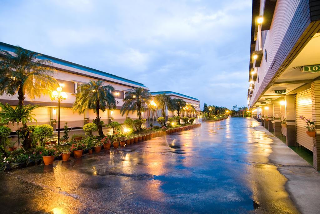 Mesasa Garden Motel Hualien stad Exteriör bild