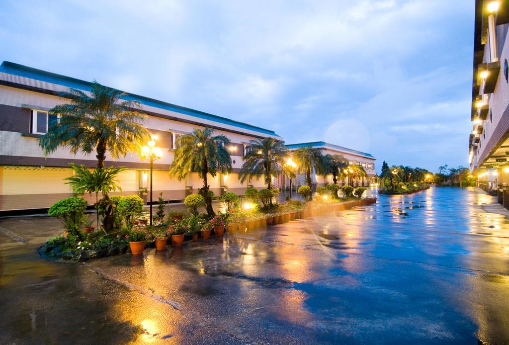 Mesasa Garden Motel Hualien stad Exteriör bild