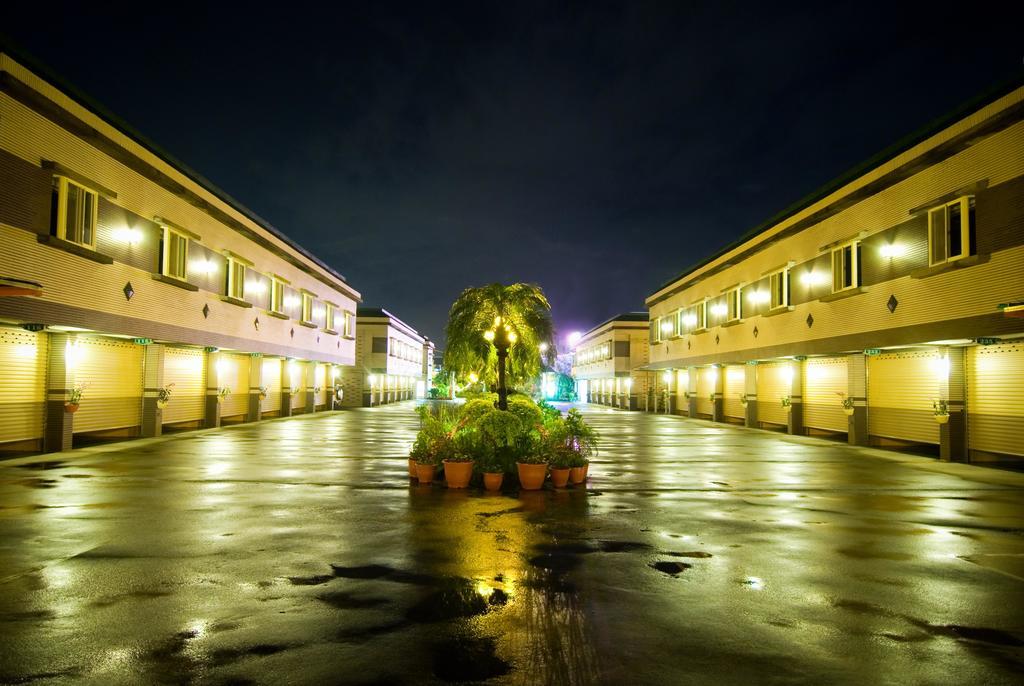 Mesasa Garden Motel Hualien stad Exteriör bild